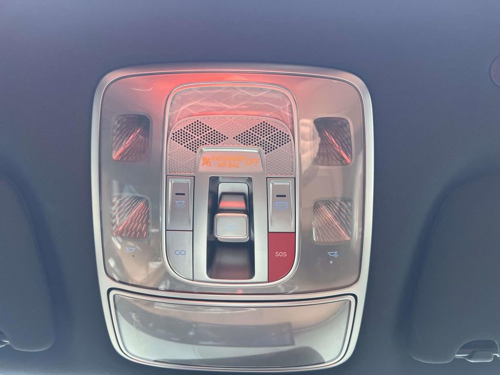 Used 2026 Genesis GV70 2.5T Advanced image 32