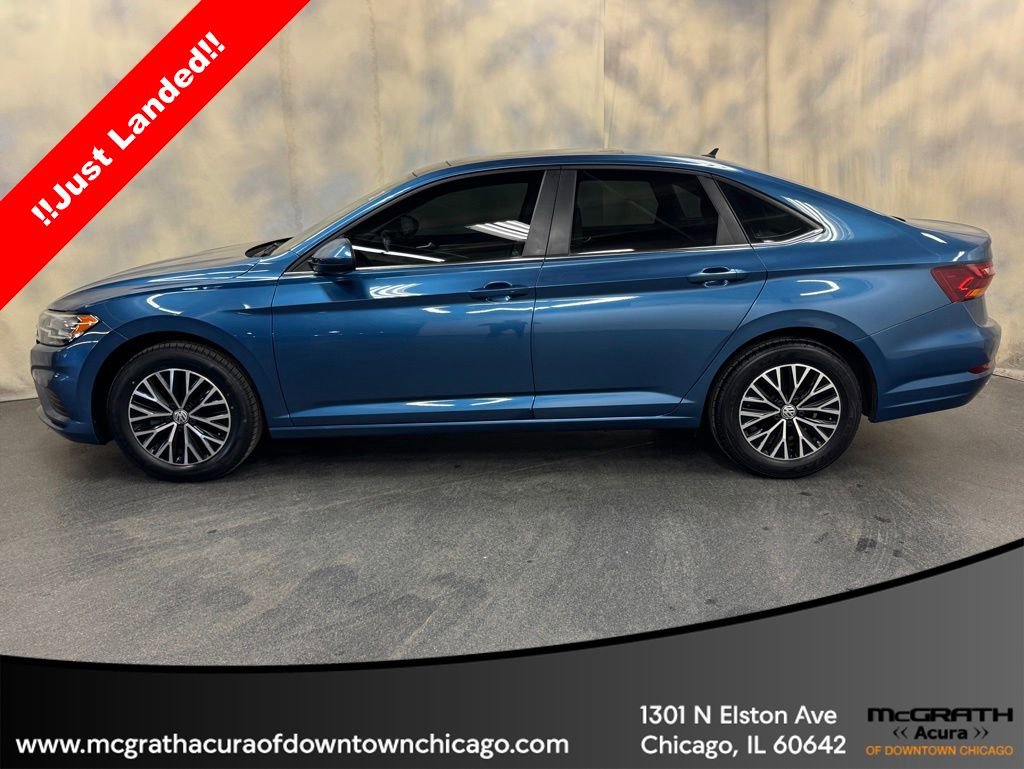 Used 2019 Volkswagen Jetta SE w/ Cold Weather Package image 3