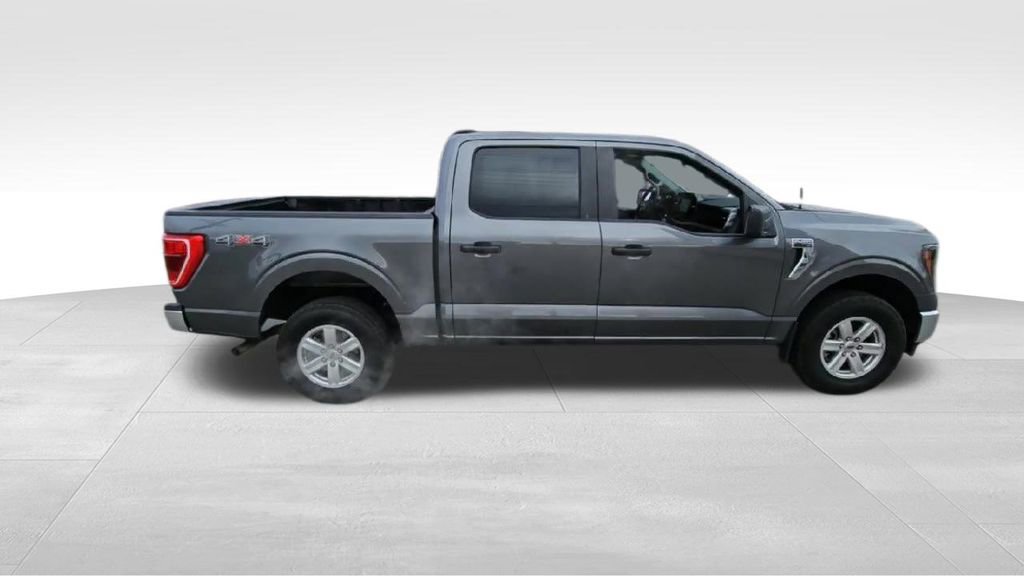 Used 2023 Ford F150 XLT w/ Trailer Tow Package image 9