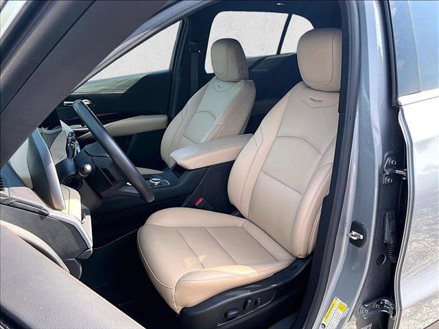 Certified 2024 Cadillac XT4 Luxury w/ Cold Weather Package FWD image 27