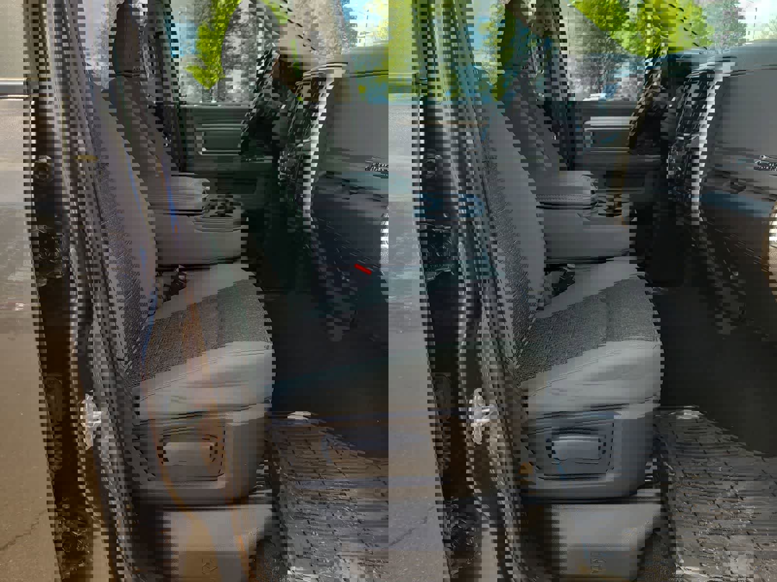 Used 2018 RAM 1500 Big Horn image 22