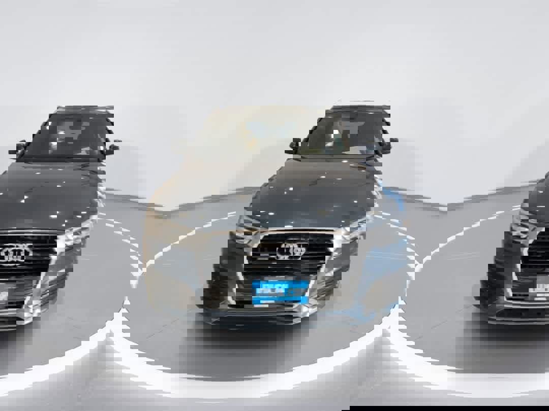 Used 2018 Audi Q3 2.0T Premium Plus w/ Premium Plus Package image 3