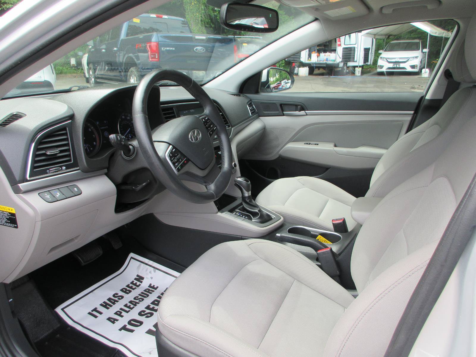 Used 2018 Hyundai Elantra Value Edition w/ Cargo Package FWD image 9