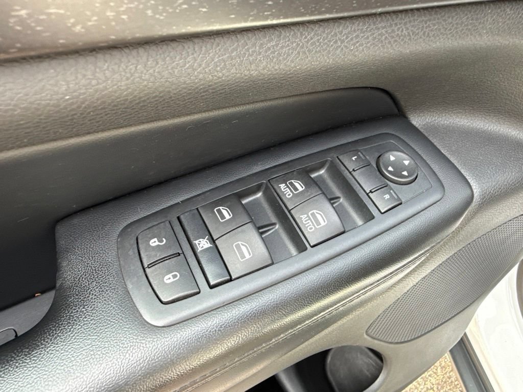 Used 2015 Jeep Grand Cherokee Laredo w/ Quick Order Package 23E AWD/4WD image 20