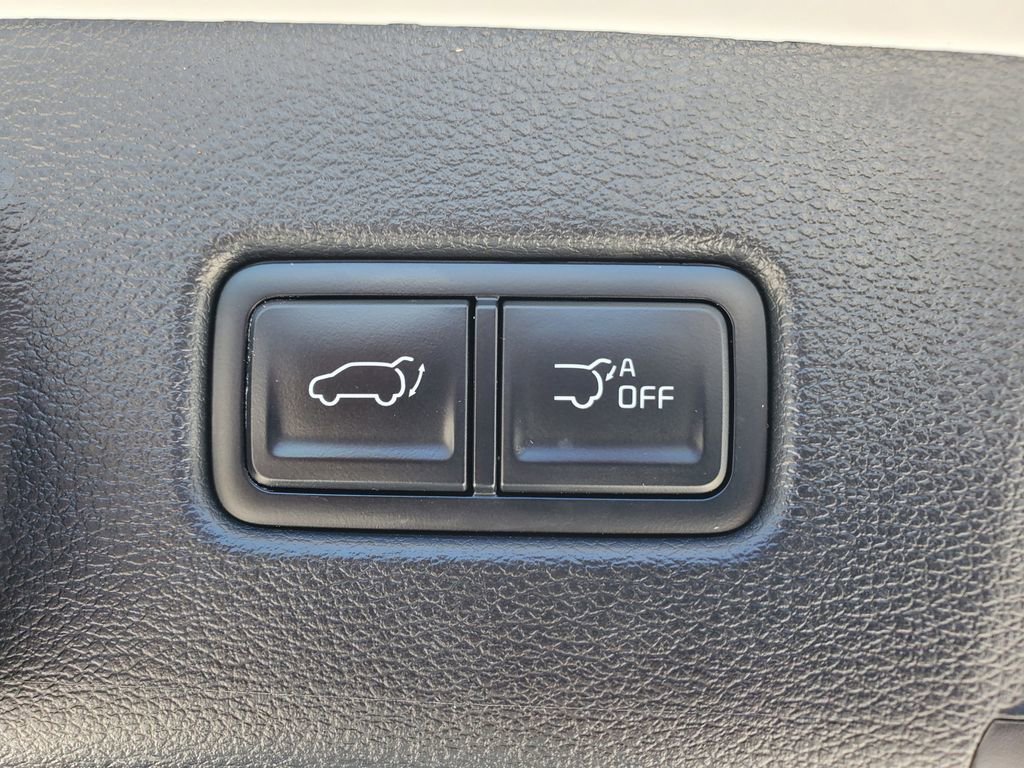 Used 2024 Kia Telluride SX Prestige w/ Towing Package AWD/4WD image 9