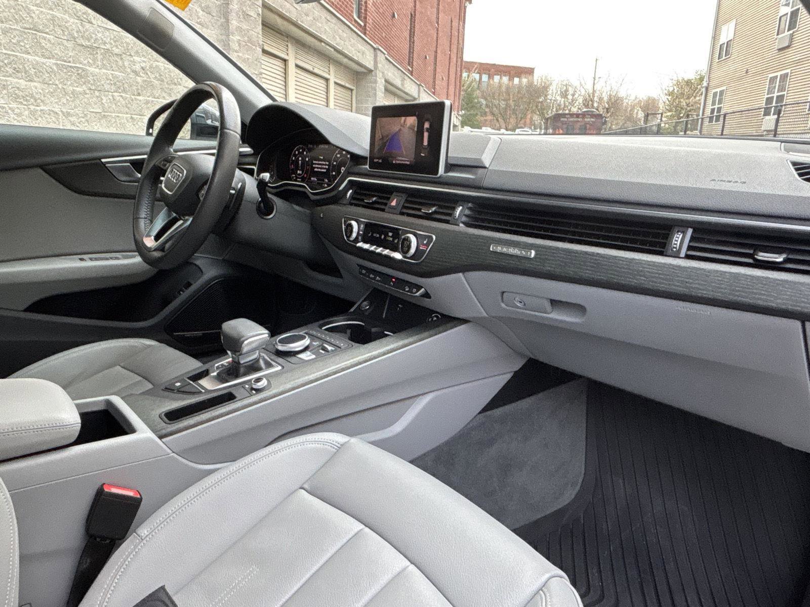 Used 2018 Audi A4 2.0T allroad Premium Plus w/ Premium Plus Package image 14