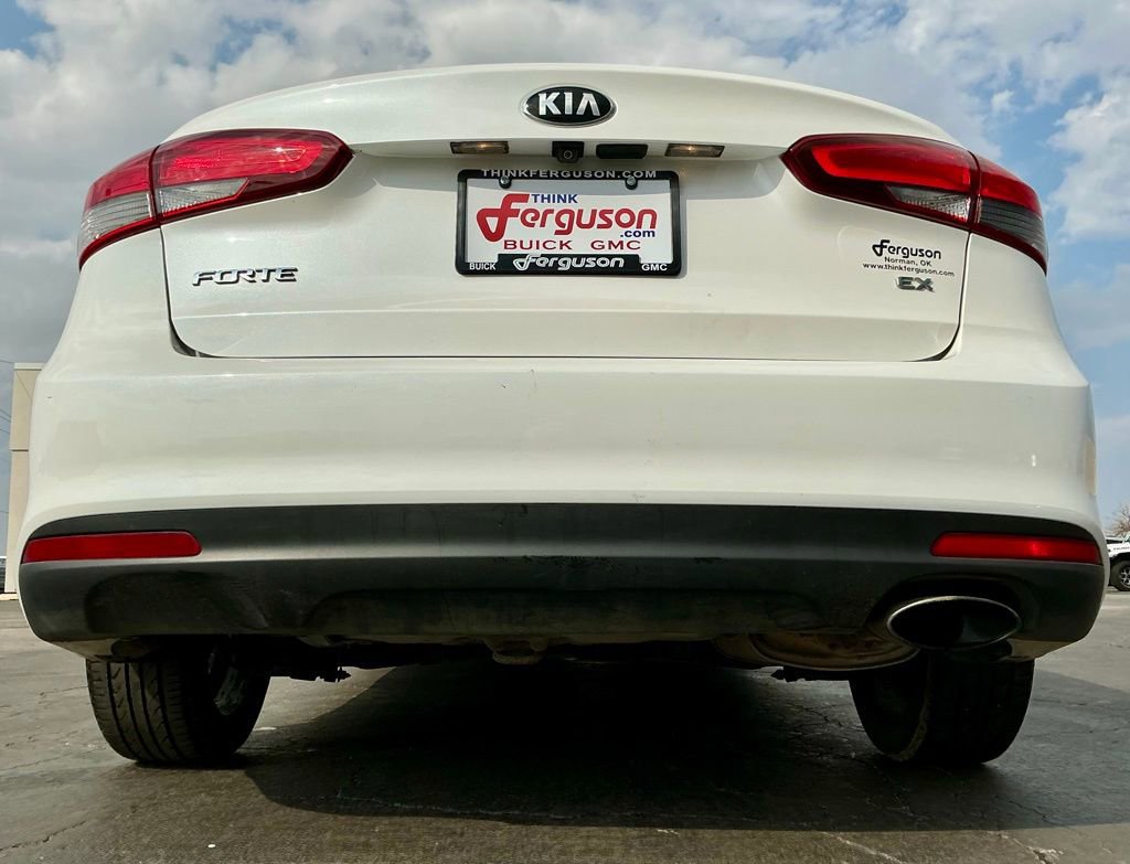 Used 2017 Kia Forte EX image 18