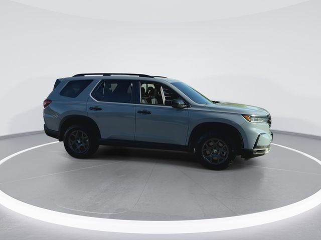 Used 2025 Honda Pilot TrailSport video 2