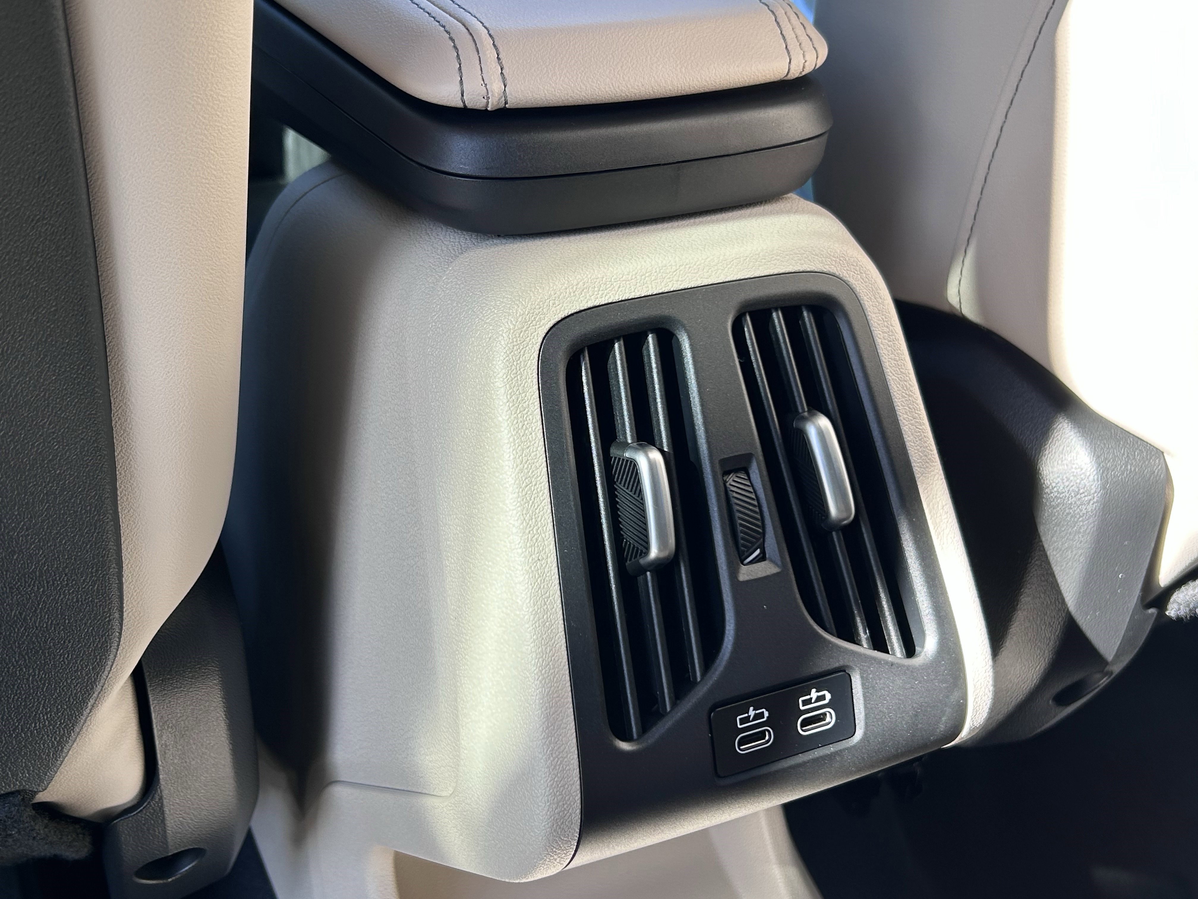 Used 2025 BMW X1 xDrive28i w/ Convenience Package image 29