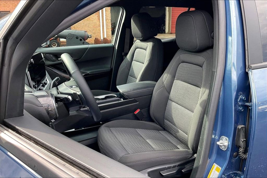 Used 2025 Chevrolet Equinox LT image 24