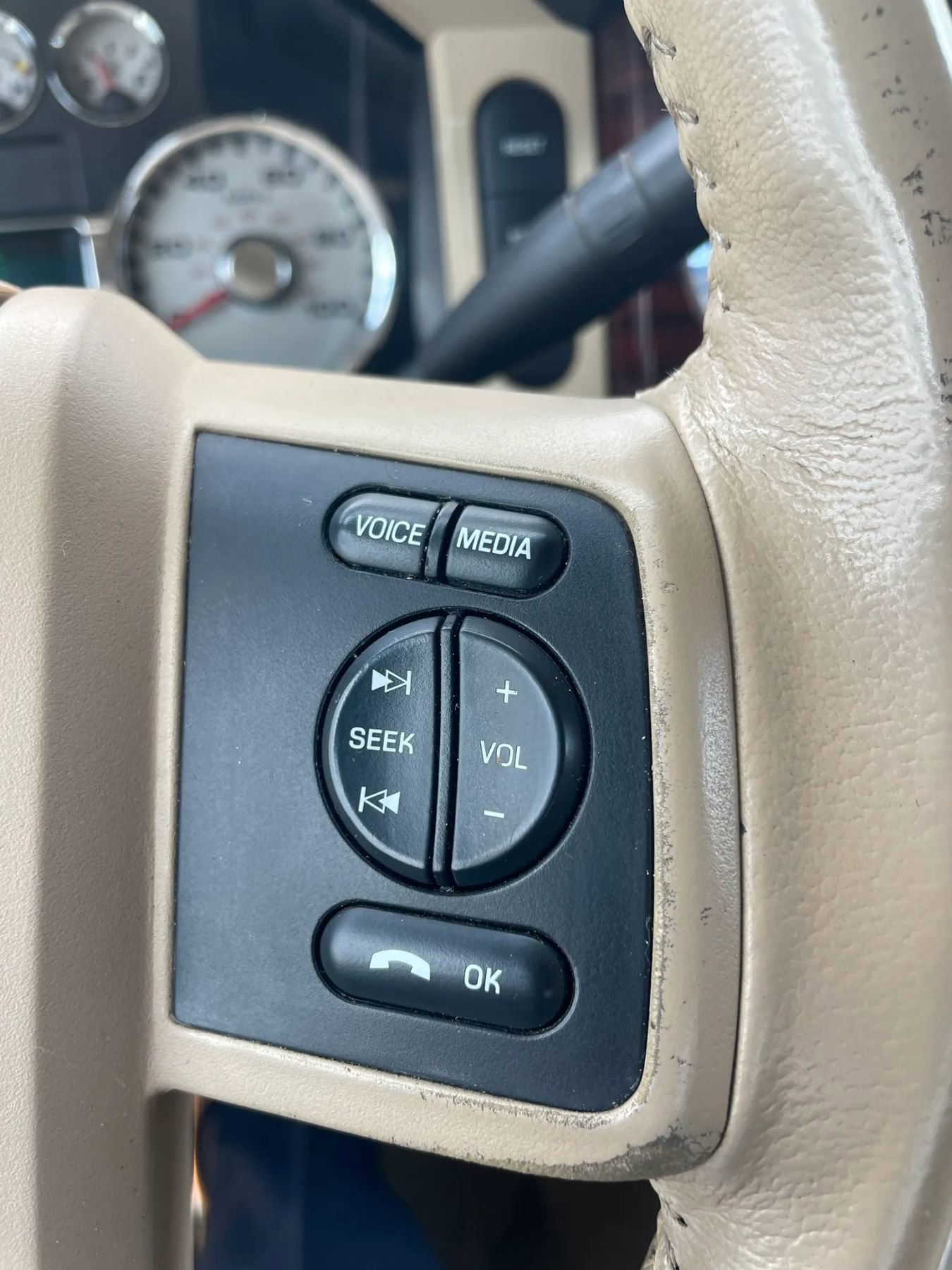 Used 2010 Ford F350 Lariat AWD/4WD image 24