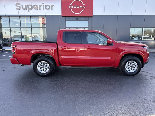 Used 2024 Nissan Frontier SV RWD image 2