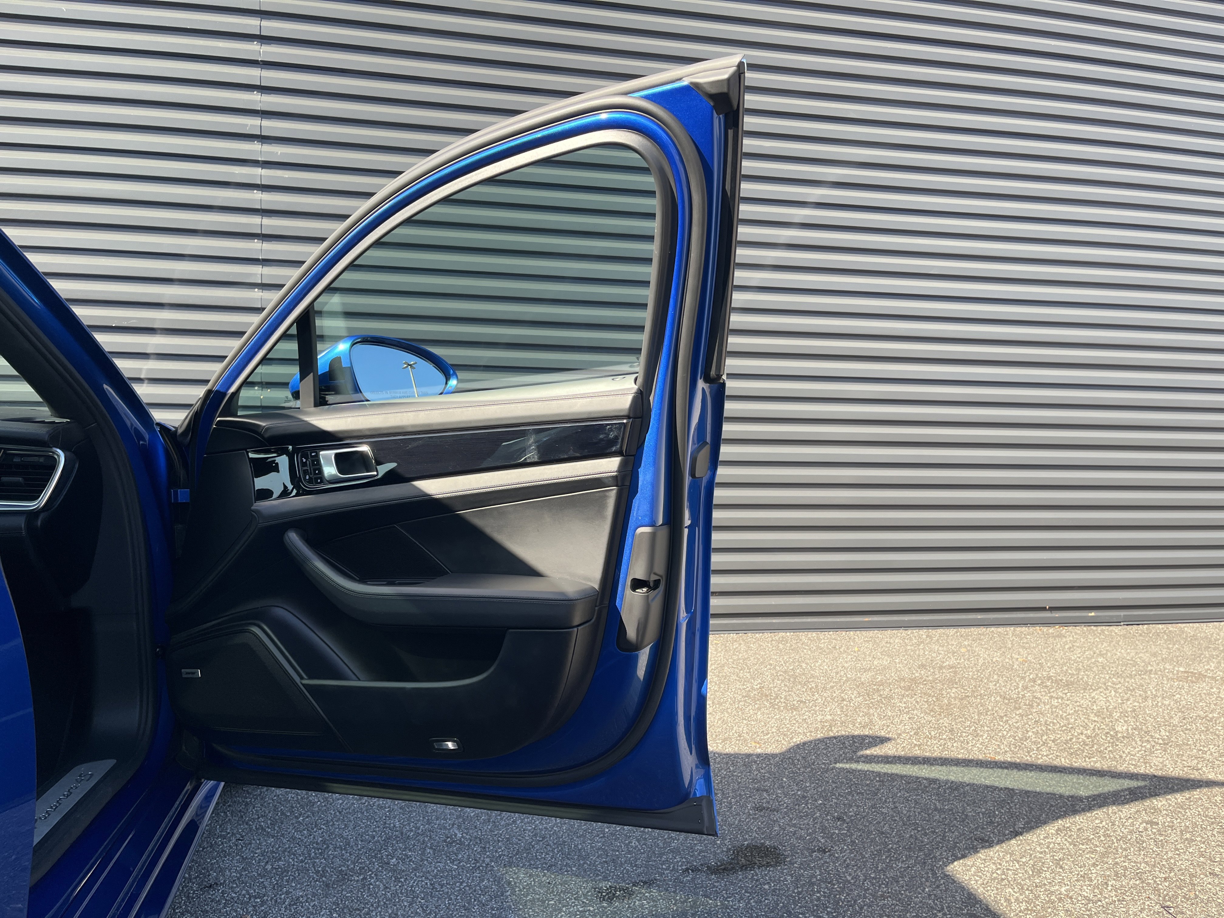 Certified 2018 Porsche Panamera 4S image 26