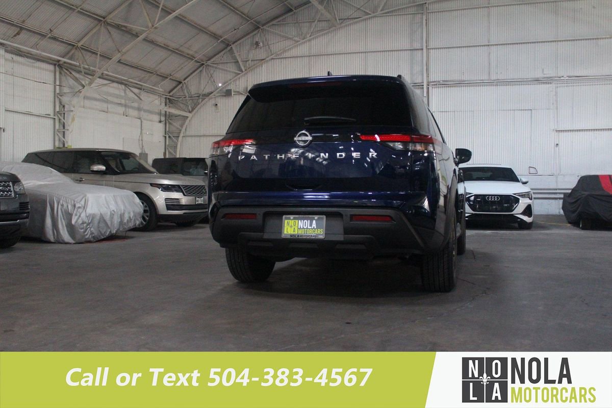 Used 2024 Nissan Pathfinder SV image 11