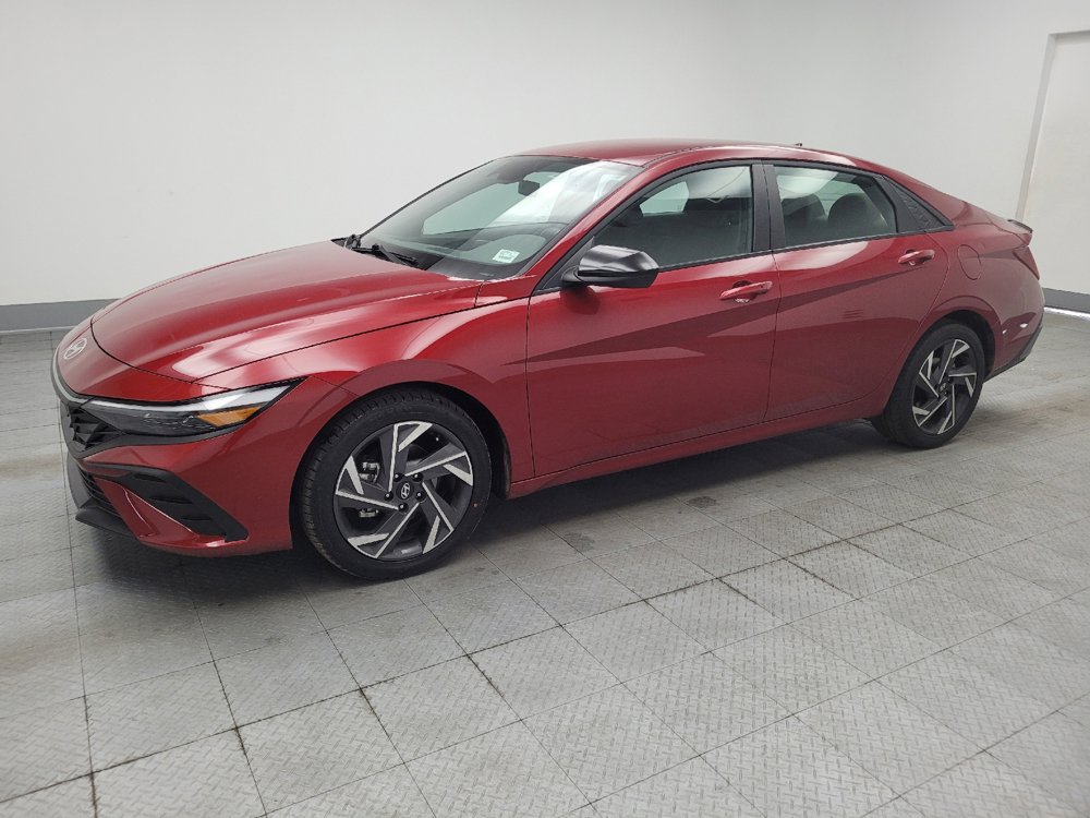 Used 2025 Hyundai Elantra Sport FWD image 2