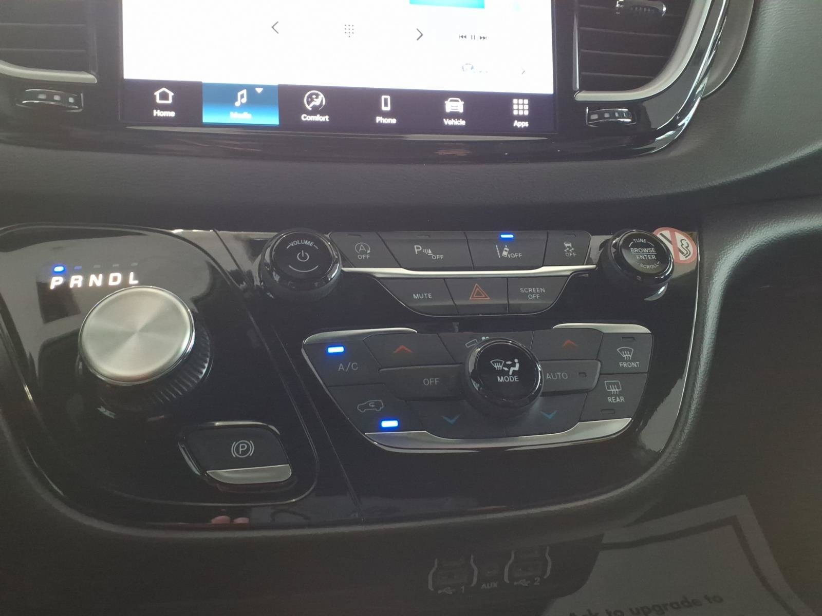 Used 2025 Chrysler Pacifica Select FWD image 22