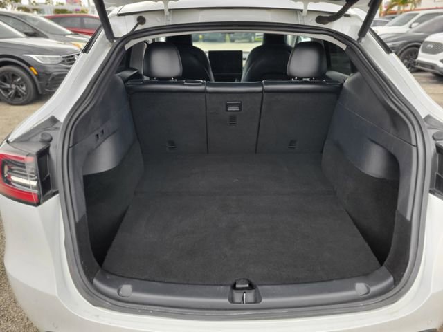 Used 2020 Tesla Model Y Long Range image 6