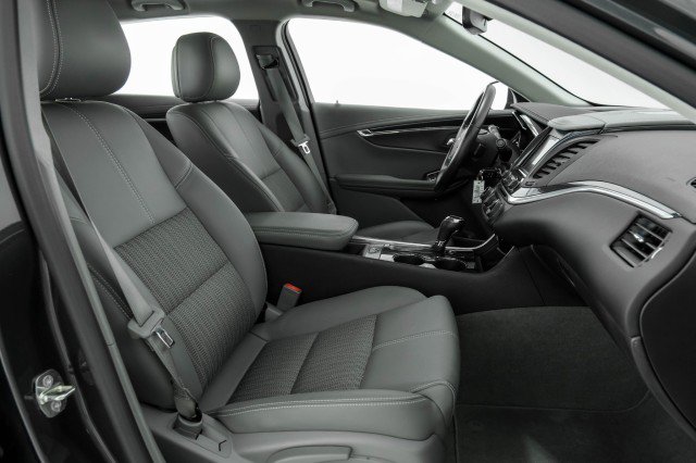 Used 2014 Chevrolet Impala LT w/ Convenience Package image 31