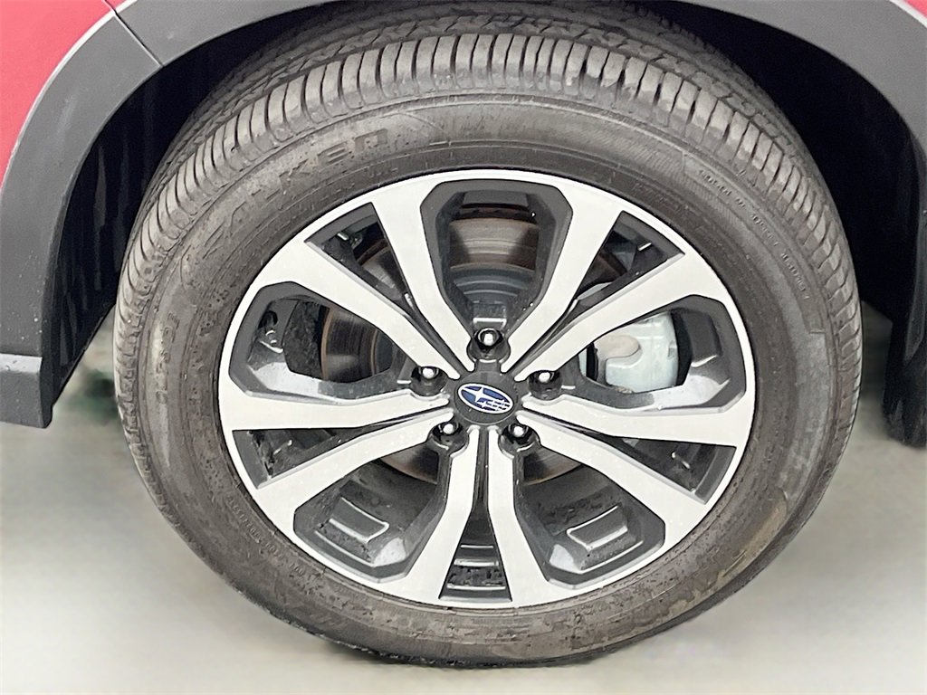 Used 2024 Subaru Forester Limited image 32