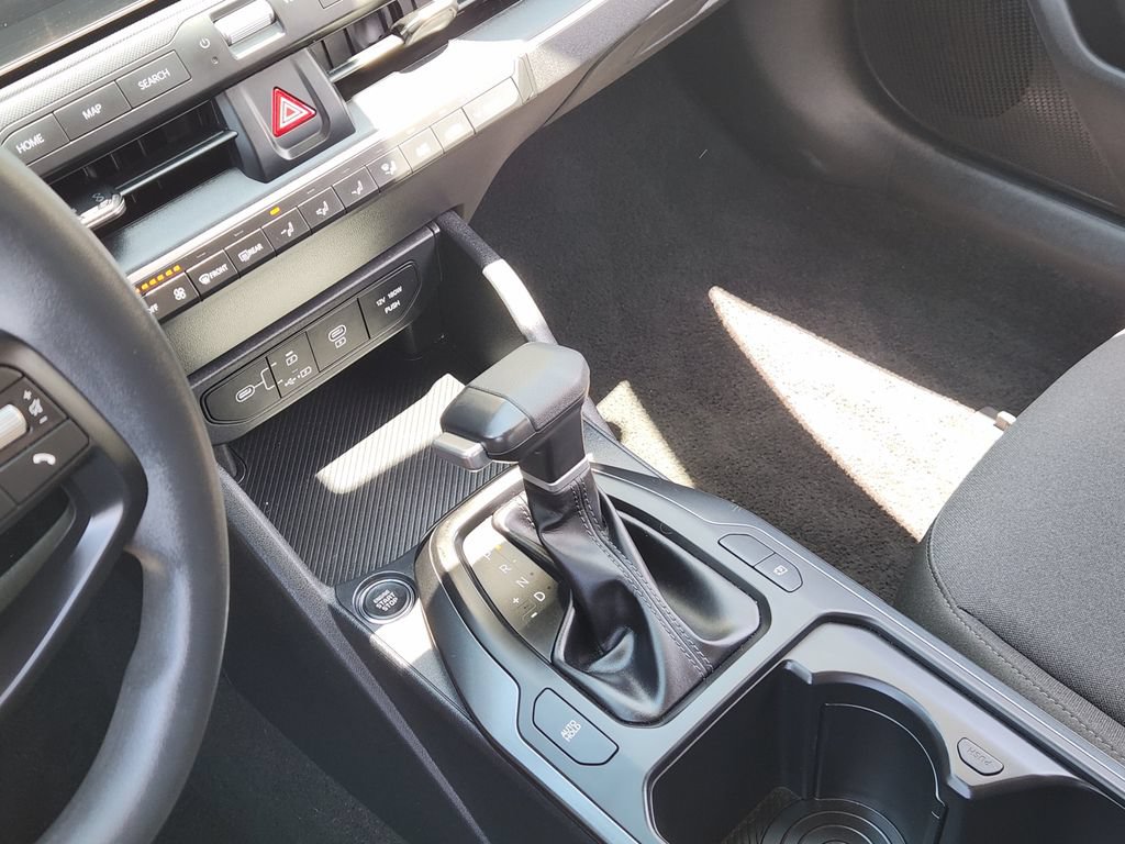 Used 2026 Kia K4 FWD image 16