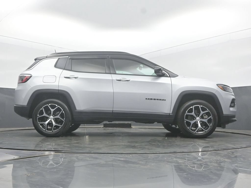 Used 2024 Jeep Compass Limited AWD/4WD image 54