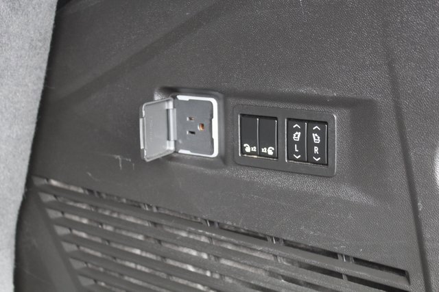 Used 2022 GMC Yukon Denali image 7