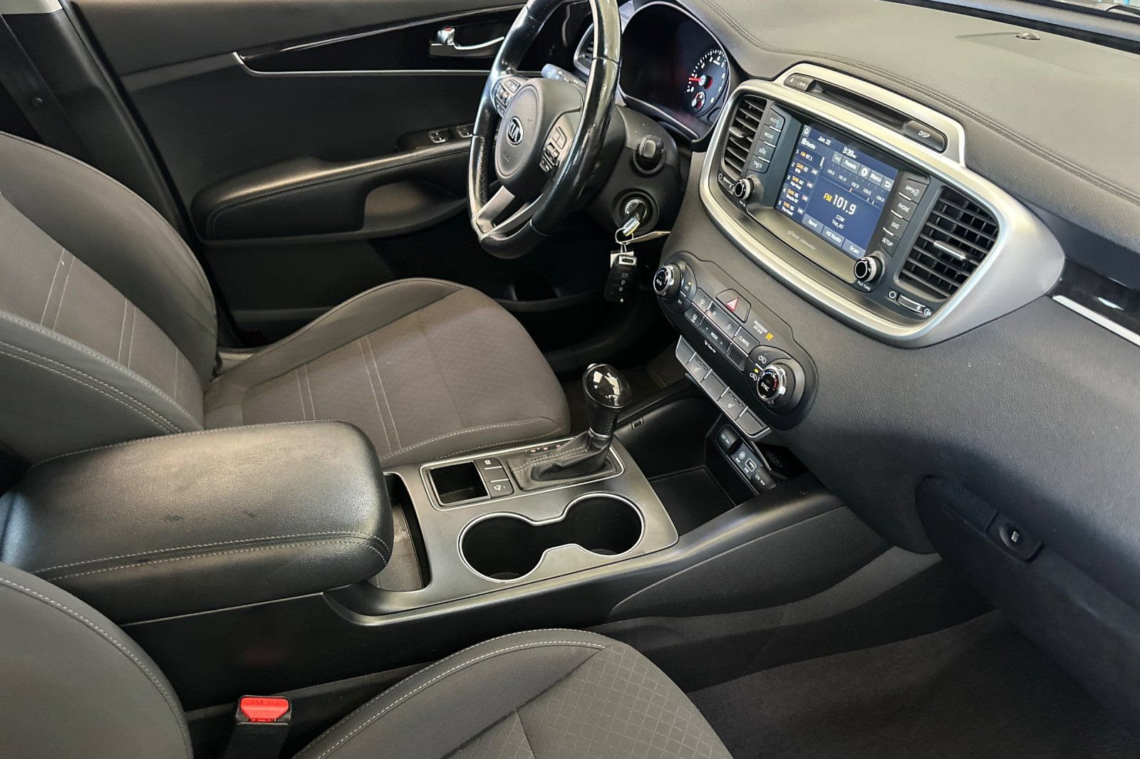 Used 2017 Kia Sorento FWD w/ LX Convenience Package image 18