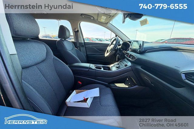 Used 2023 Hyundai Santa Fe SE image 25