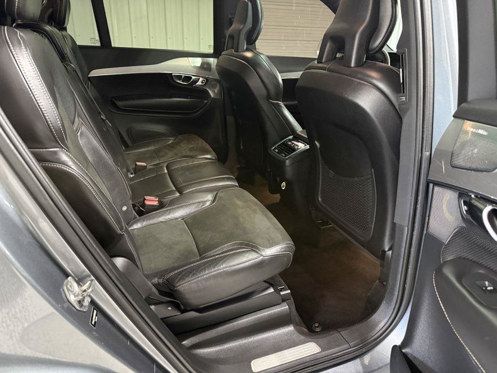 Used 2016 Volvo XC90 T6 R-Design w/ Protection Package Plus AWD/4WD image 31