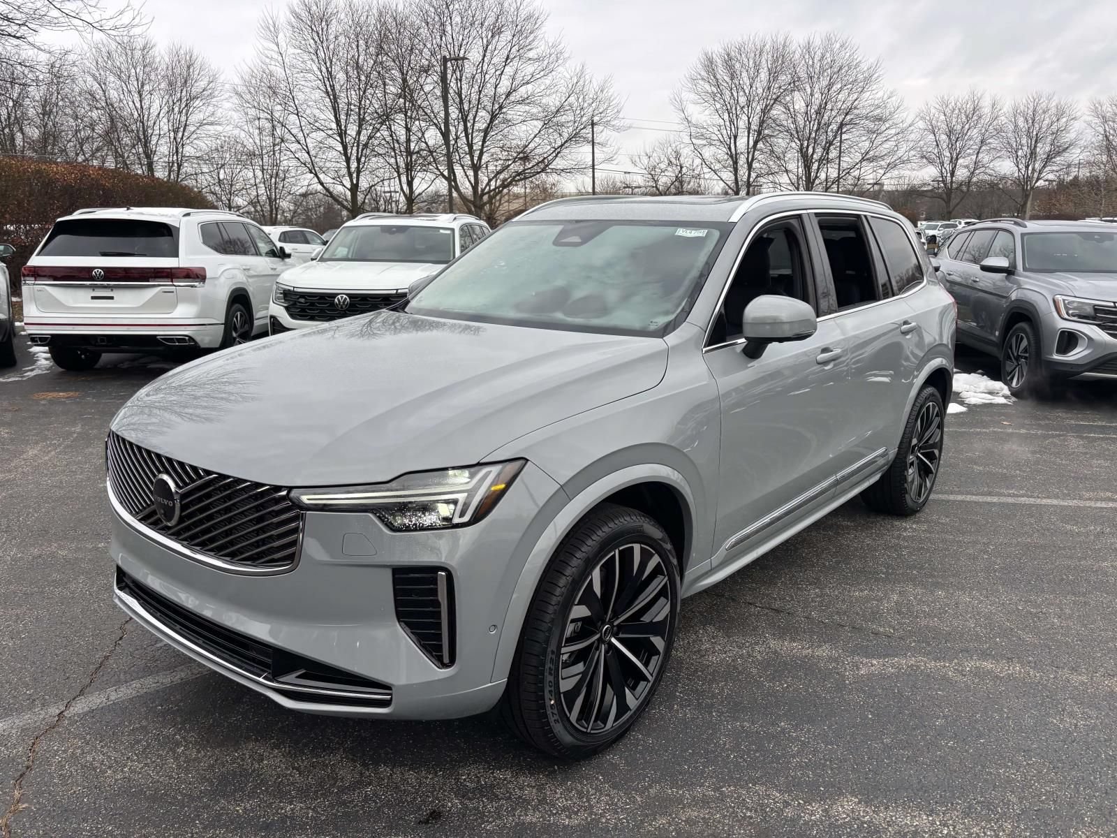 New 2026 Volvo XC90 B6 Ultra w/ Protection Package AWD/4WD image 3