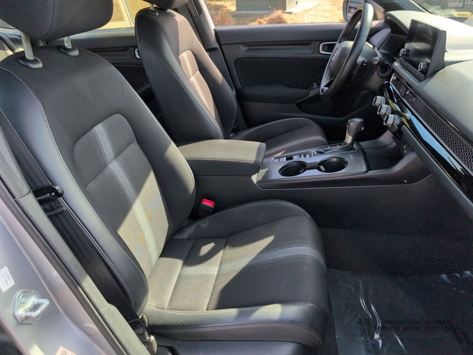 Used 2023 Honda Civic Sport image 28