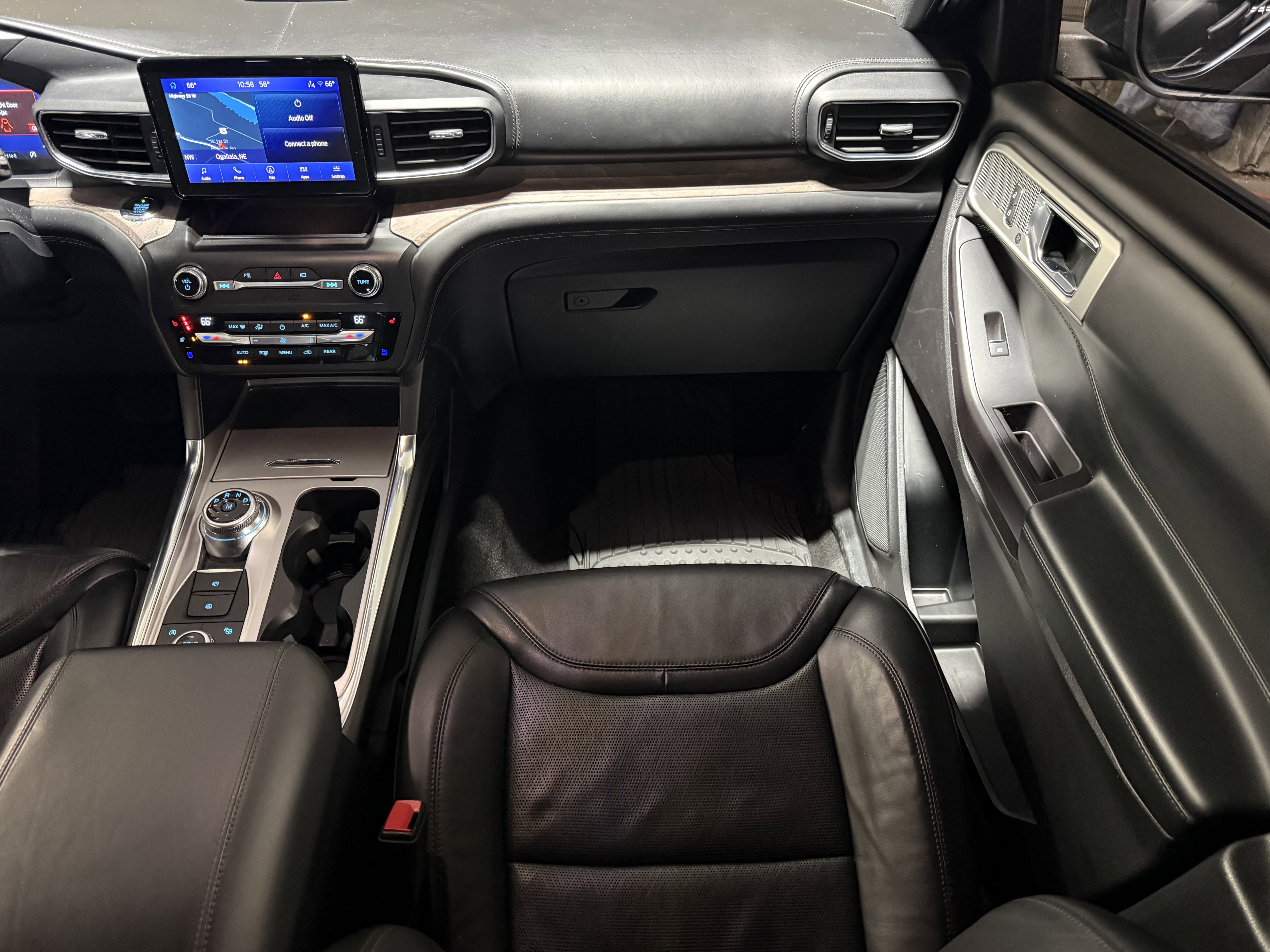 Used 2020 Ford Explorer Platinum AWD/4WD image 28