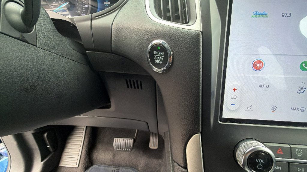 Used 2024 Ford Edge SEL AWD/4WD image 17