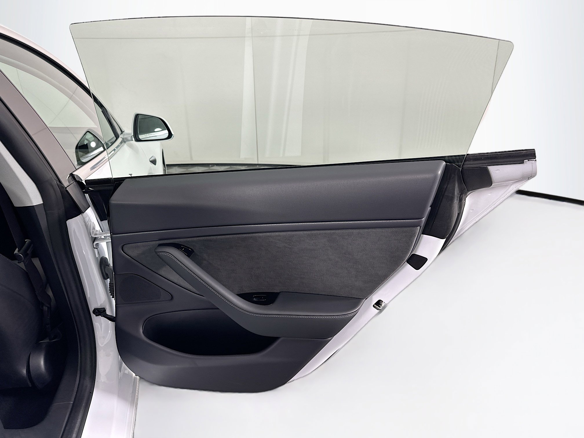 Used 2019 Tesla Model 3 Standard Range Plus image 28