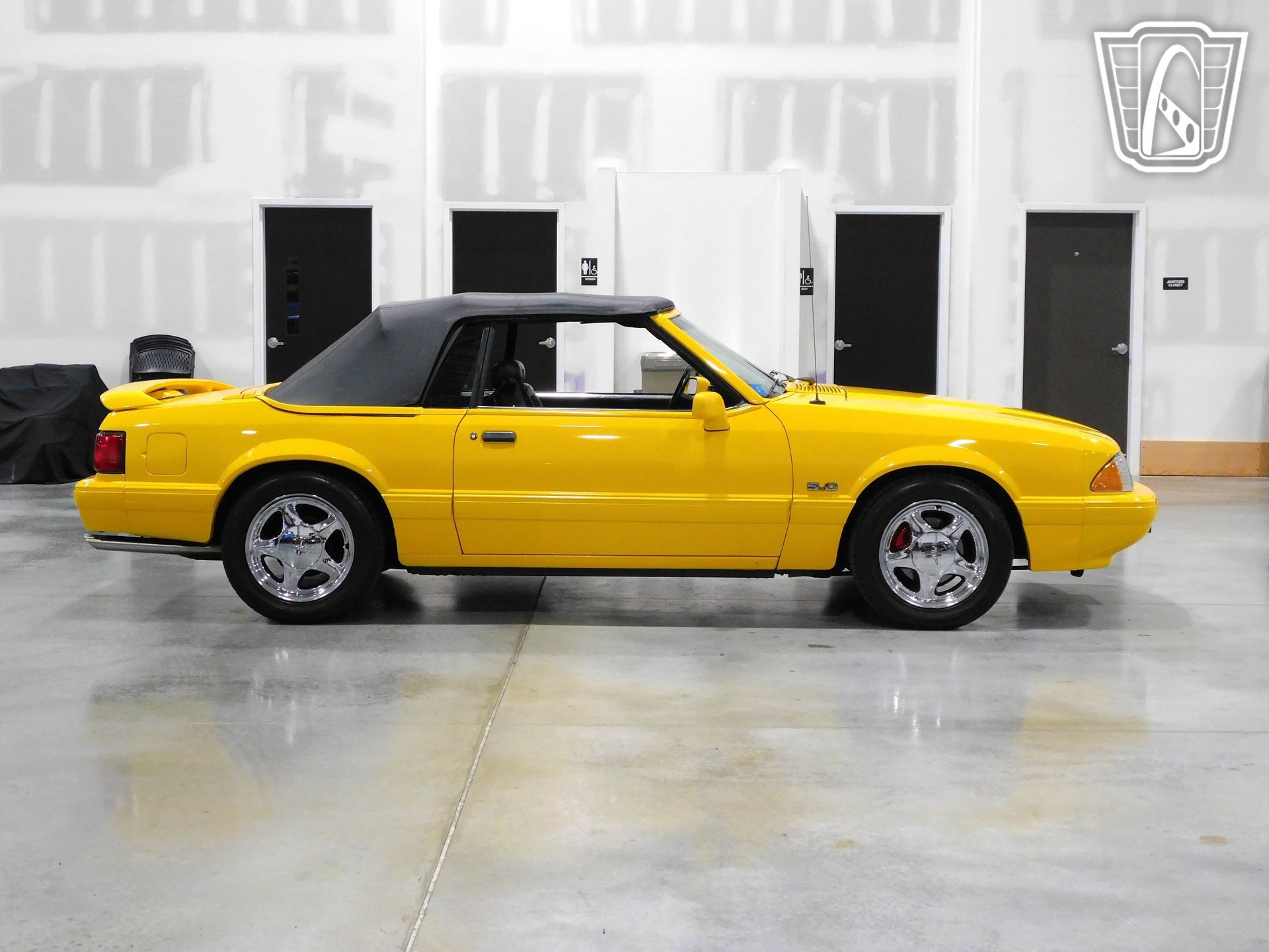 Used 1993 Ford Mustang LX RWD image 21