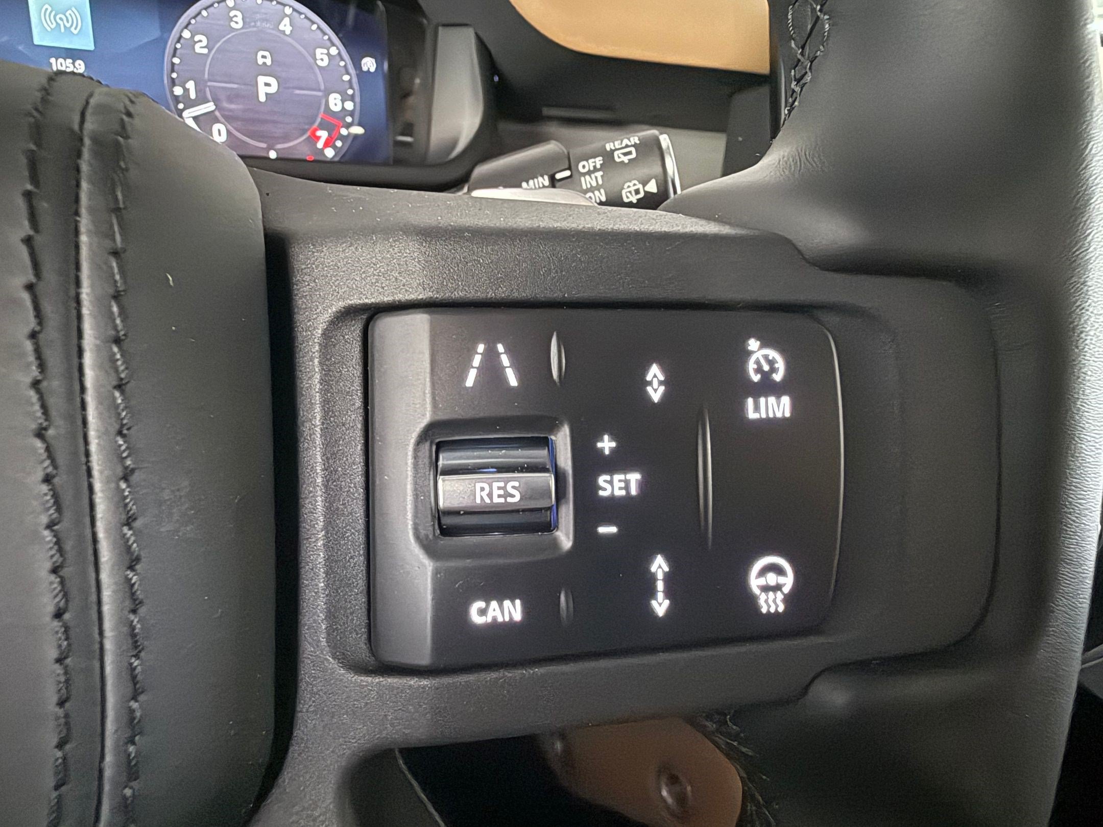 New 2026 Land Rover Defender 90 V8 AWD/4WD image 15