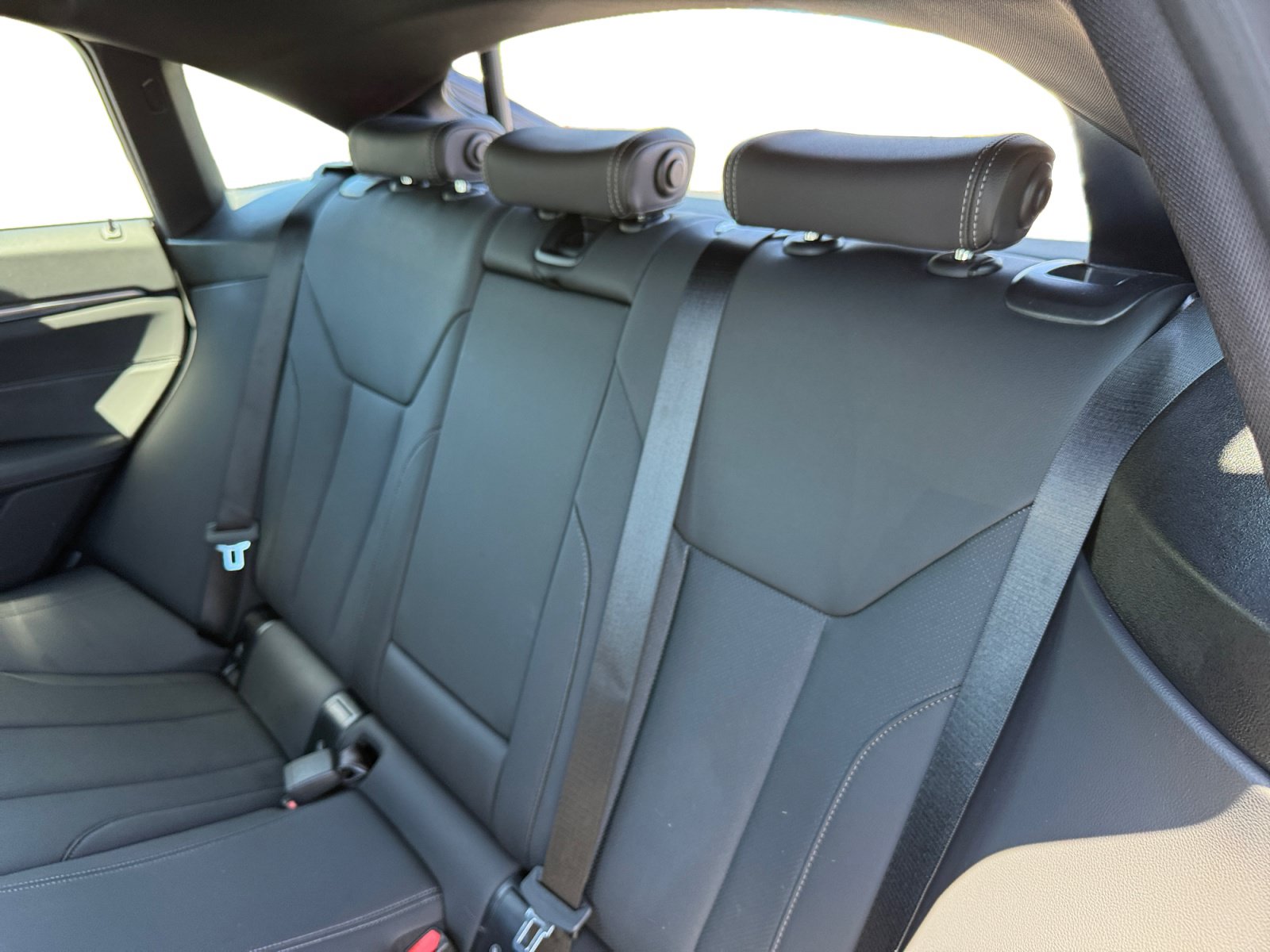 Used 2024 BMW i4 eDrive40 RWD image 16