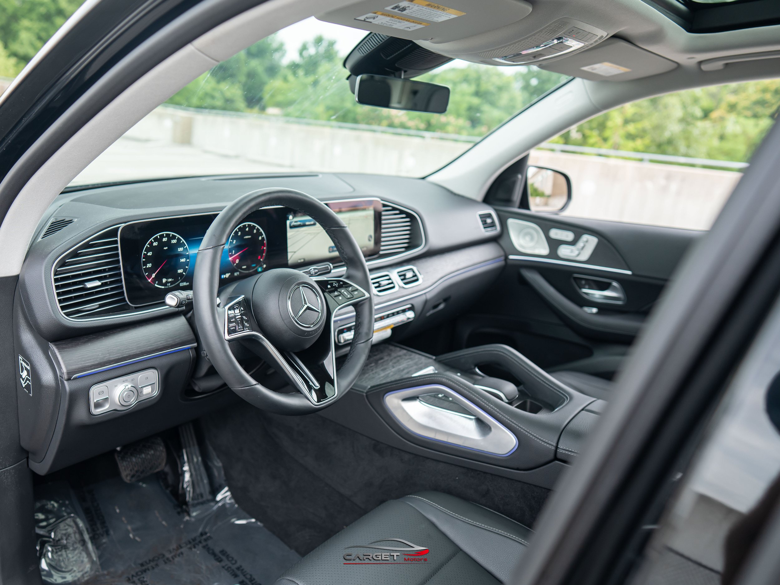 Used 2026 Mercedes-Benz GLE 350 4MATIC w/ AMG Line Exterior image 13