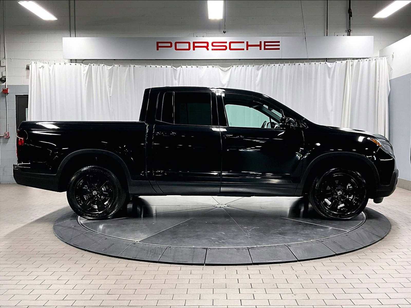 Used 2020 Honda Ridgeline Black Edition image 10