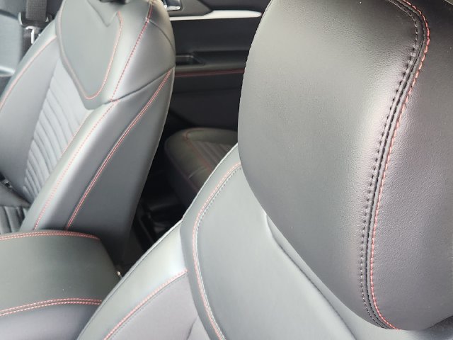 Used 2025 Ford Explorer ST-Line w/ Premium Package RWD image 21