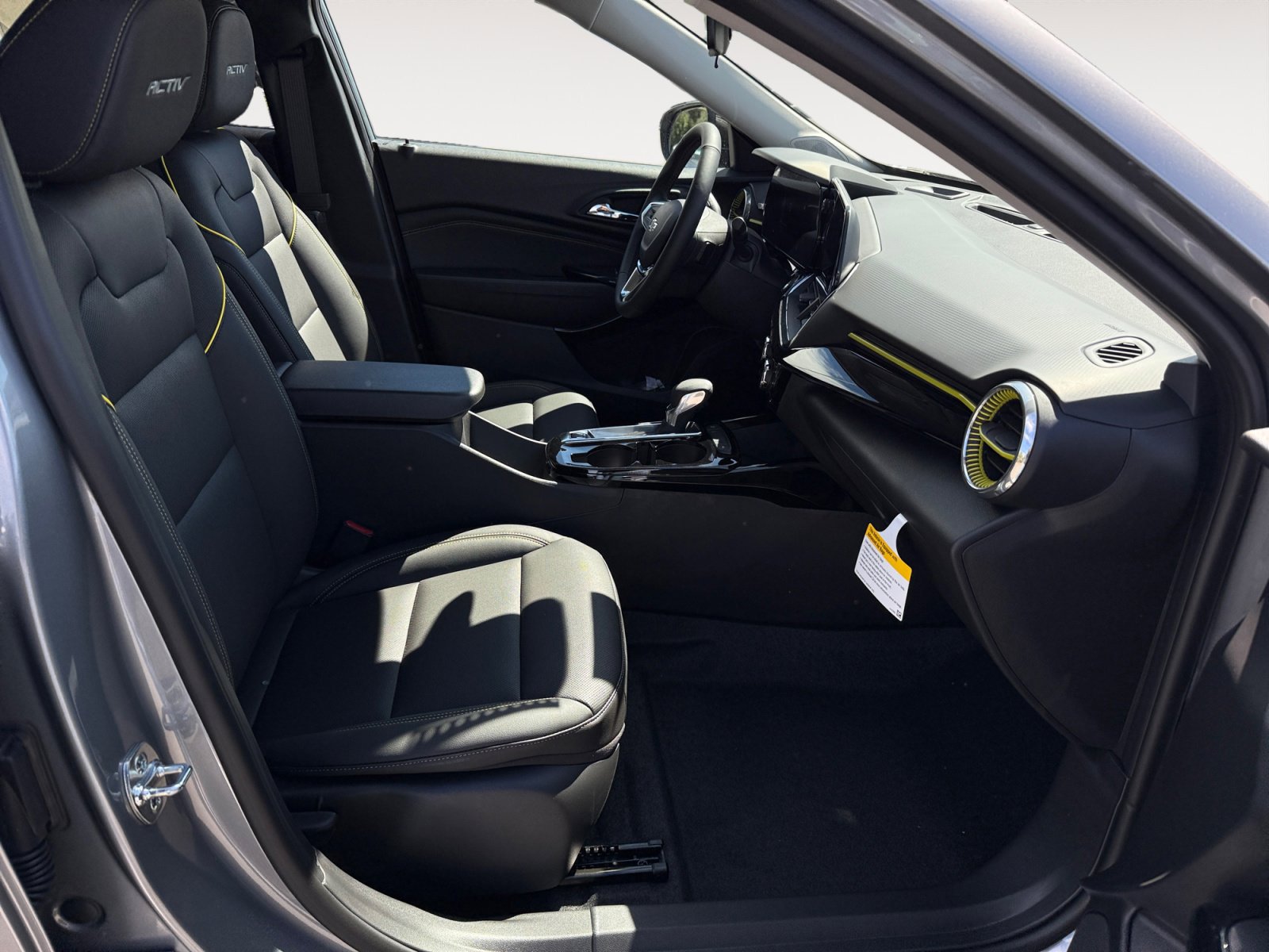 New 2026 Chevrolet Trax ACTIV FWD image 19
