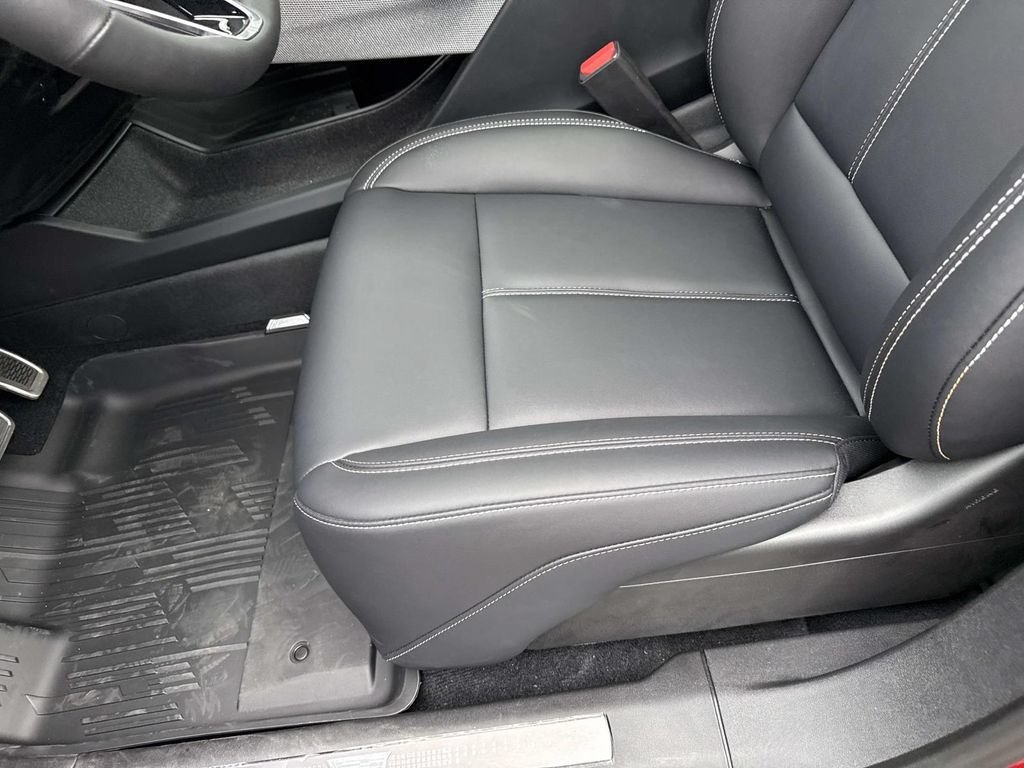 New 2026 Cadillac Optiq Sport 1 w/ LPO, Floor Liner Package AWD/4WD image 15