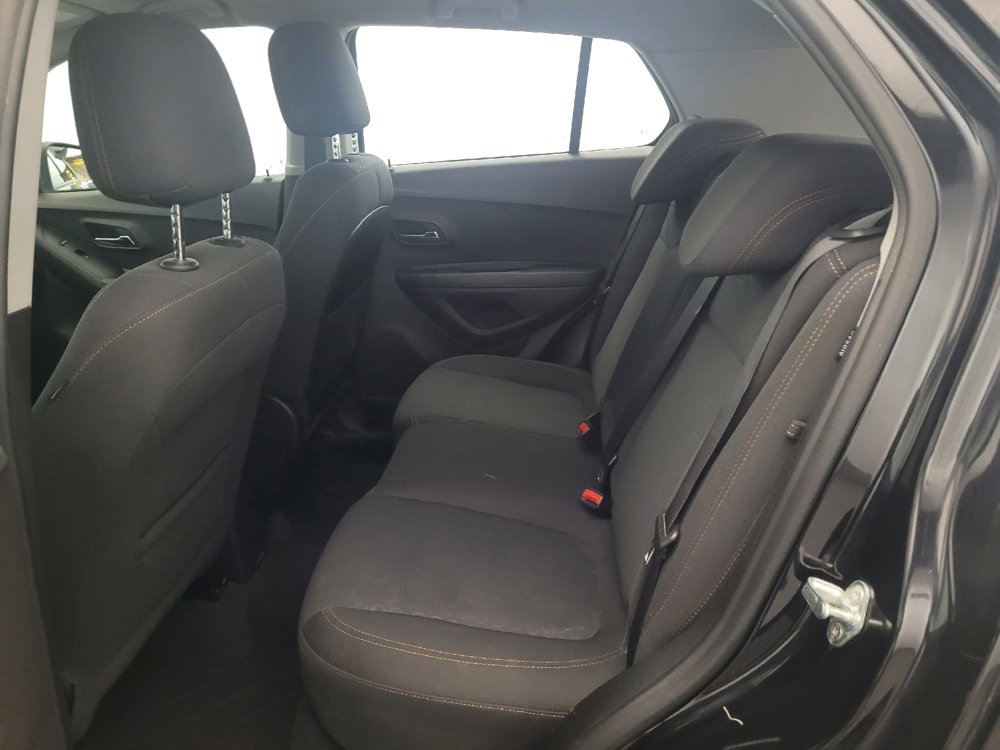 Used 2019 Chevrolet Trax LS w/ LPO, Protection Package AWD/4WD image 18