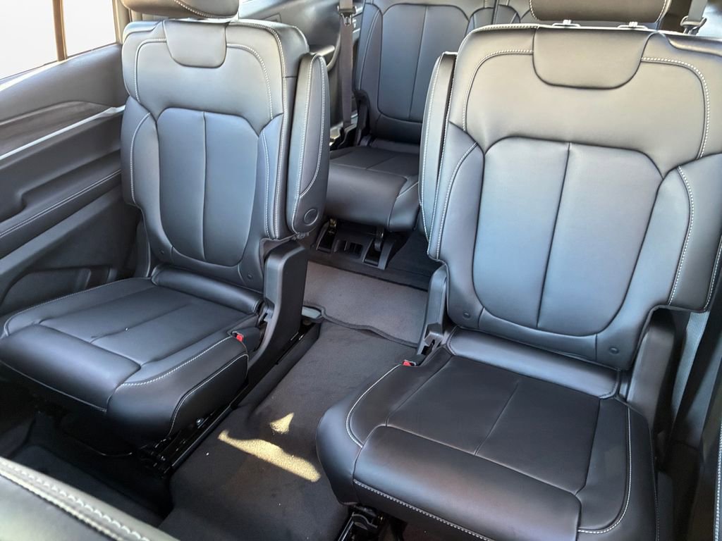 New 2026 Jeep Grand Cherokee L Limited image 22