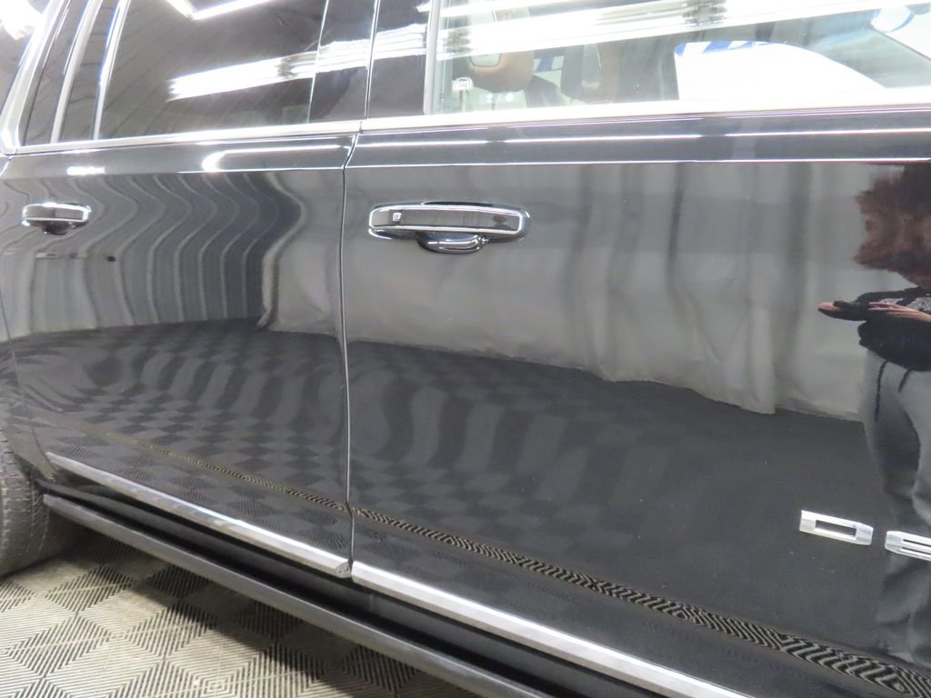Used 2024 GMC Yukon XL Denali Ultimate AWD/4WD image 32