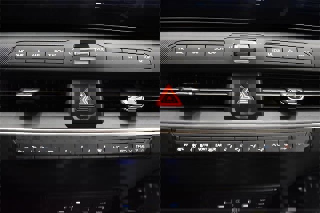 Used 2025 Kia K4 image 29