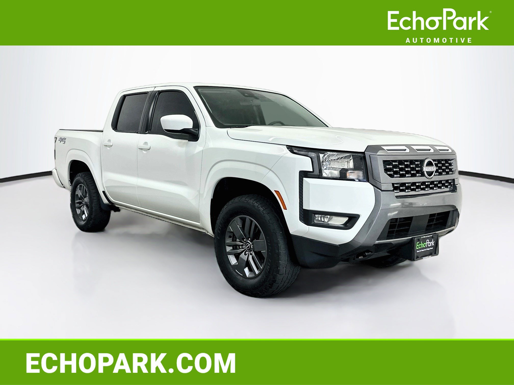Used 2025 Nissan Frontier SV AWD/4WD image 1