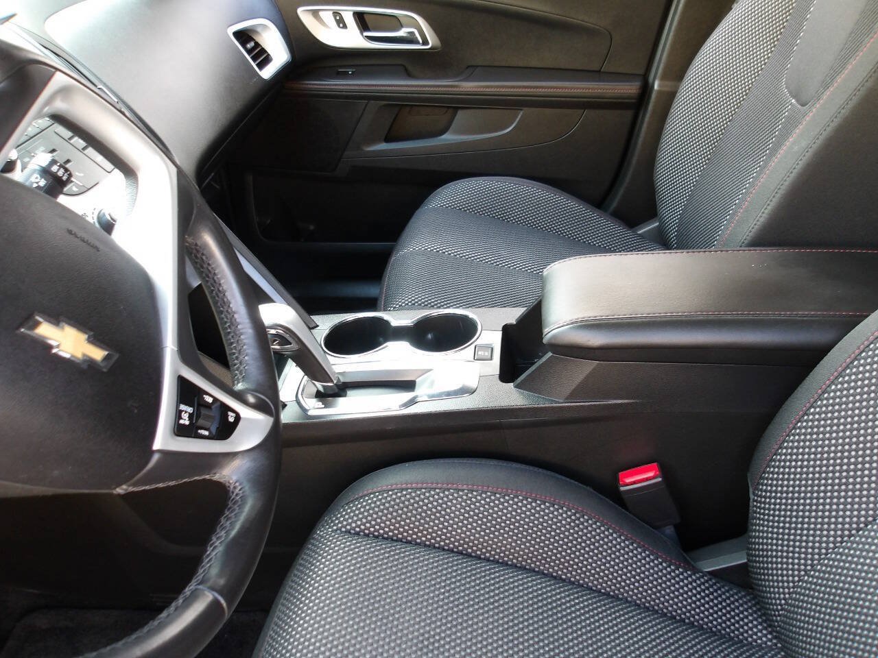 Used 2015 Chevrolet Equinox LT w/ Driver Convenience Package FWD image 17