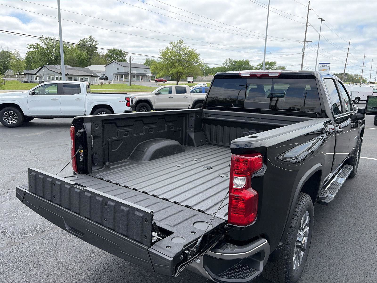 New 2026 Chevrolet Silverado 2500 LT w/ True North Edition AWD/4WD image 7