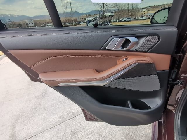 Used 2024 BMW X5 M60i image 27